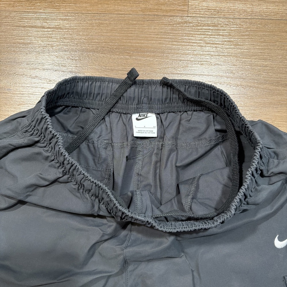 Nike Men's SMALL Sportswear Air Play Woven Cargo Pants Smoke Grey HJ0829-070 NSW - Picture 4 of 11